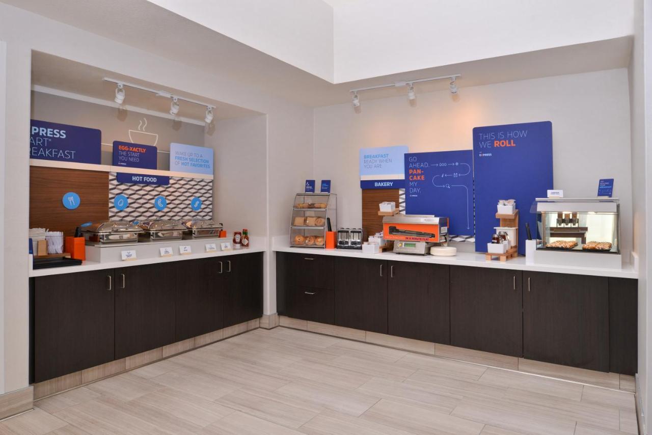 斯托克顿东南部智选假日酒店 外观 照片